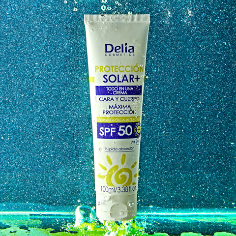 DELIA PROTECTOR SOLAR fotografía de producto de estudio