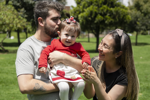 Sesión familia exterior luz natural 8