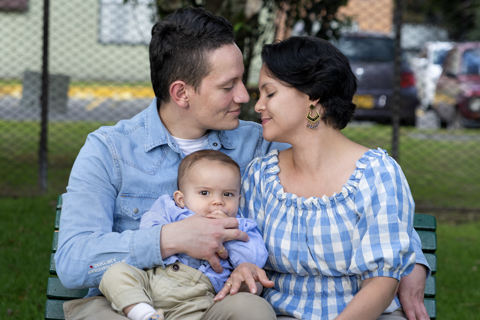 sesión retrato familia exterior luz artificial6