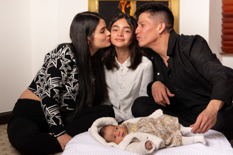 Sesión Familia Fondo con chimenea 2