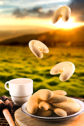 Pan de yuca con chocolate en amanecer boyacense Pan de yuca con chocolate en amanecer boyacense