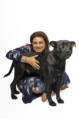 RETRATO FAMILIAR CON MASCOTAS FONDO BLANCO 15